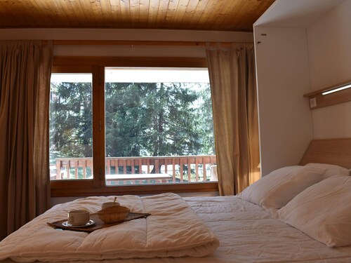 Cozy Studio for 4 in Méribel – Ski Nearby, Fireplace, Modern Amenities