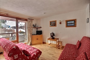 TV, DVD player - APARTMENT DAILLE D10 - 9 PERS - SWIMMING POOL ACCESS - SAINT JEAN D'AULPS RESORT - NEAR MORZINE (Saint-Jean-d´Aulps)