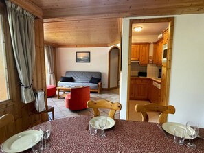 Interior - 3-room apartment for 6 with balcony and WiFi in Méribel (Méribel)