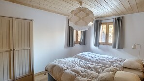 5 chambres, fer et planche à repasser, Wi-Fi gratuit