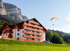 Front view - Homerez - Apartment in Thollon (Thollon-les-Mémises)