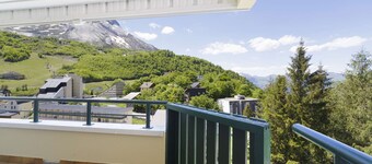 Mezzanine Apartment for 4, Gourette View