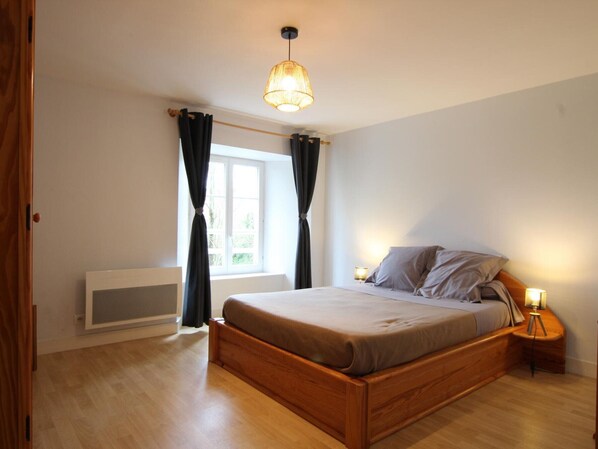 3 chambres, accès au Wi-Fi (inclus)