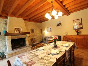 Dining - Cozy Cottage with Fireplace, Garden & BBQ - Near Historic Valognes & Bricquebec (Morville)