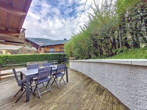 Outdoor dining - APARTMENT ONLY 600M FROM SKI LIFT - MORZINE CENTER  - 6/7 PEOPLE - JOUX 1 (Morzine)