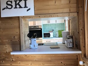 Mikrowelle, Ofen, Herdplatte, Geschirrspüler