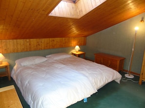 2 bedrooms