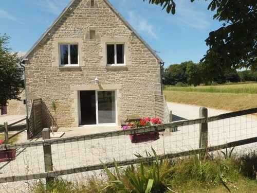 Charming house between sea and countryside with 3 bedrooms and private garden