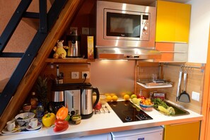 Fridge, microwave, coffee/tea maker, electric kettle - E5GD Simply Orange (París)