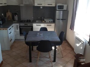 Fridge, microwave, dishwasher