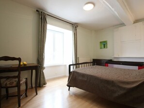 4 soverom og internettilgang