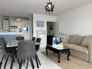 Interior - 6-sleeper apartment in Banyuls-sur-Mer, air conditioning, parking (Banyuls-sur-Mer)