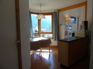 Interior - Comfortable apartment with balcony for 4 guests in Châtel (Châtel)