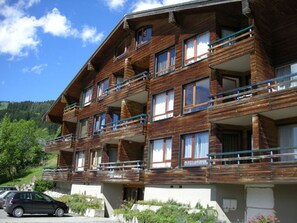 Exterior - Comfortable apartment with balcony for 4 guests in Châtel (Châtel)