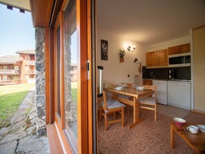 Dining - Cozy Studio in Valmorel - Ski-In/Ski-Out, Mountain Views, Pet-Friendly (Valmorel)