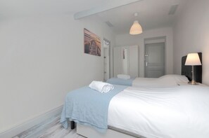 1 bedroom, in-room safe, iron/ironing board, WiFi - 5 min walk to the sea, the Croisette and the Palais des Festivals (Cannes)