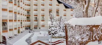 Studio for 4 with TV, parking, pets allowed, near ski resort