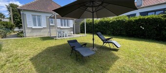 Charming Seaside Home: 150m from Beach, Garden, Terrace, Close to Shops