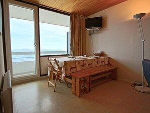 Dining - Apartment at the foot of the slopes, 38m² with balcony (Chamrousse)