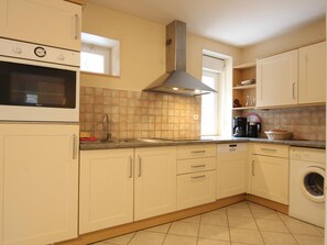Fridge, microwave, dishwasher