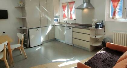 Cozy 2-room in Cauterets with Wifi and parking