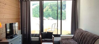 Studio for 4, south balcony, ski-in/ski-out