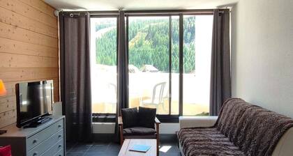 Studio for 4, south balcony, ski-in/ski-out