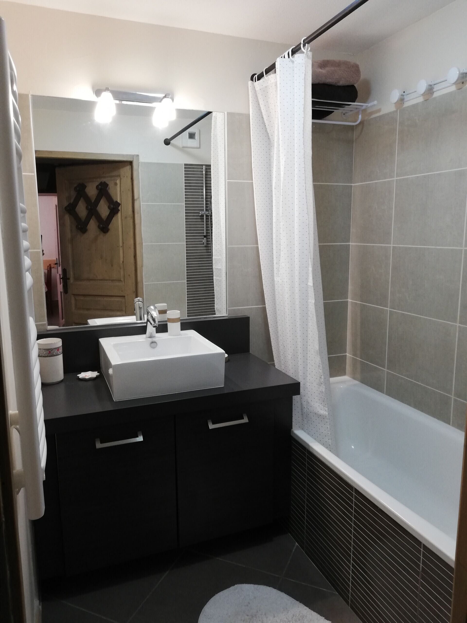 Bathtub