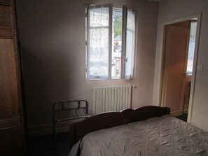 2 bedrooms, free WiFi - Charming 2-room apartment for 4 in Cauterets with WiFi (Cauterets)