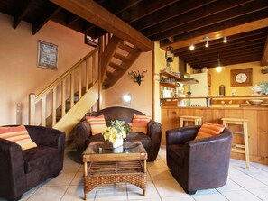 Interior - Charming Cottage with Internet and Pets Allowed (Théville)