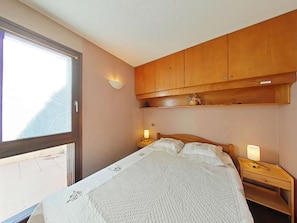 1 bedroom