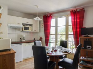 تناول الطعام