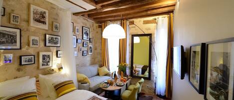 In-room safe, iron/ironing board, free WiFi, bed sheets