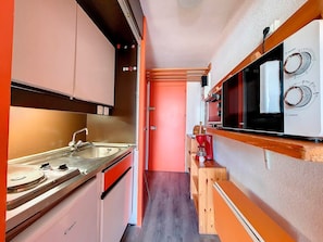 Fridge, microwave, coffee/tea maker, toaster