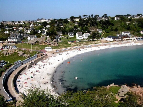 Beach - Renovated Breton house with WIFI in Trébeurden, 3 bedrooms for 6 pers. Private parking (Trébeurden)