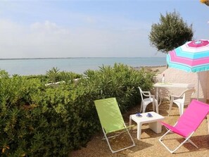 Outdoor dining - Apt 4 rooms, 8 ppl, pool, tennis, parking included - Port Barcarès (Port Barcarès)