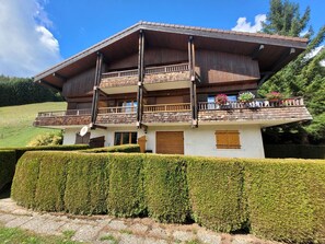 Esterni