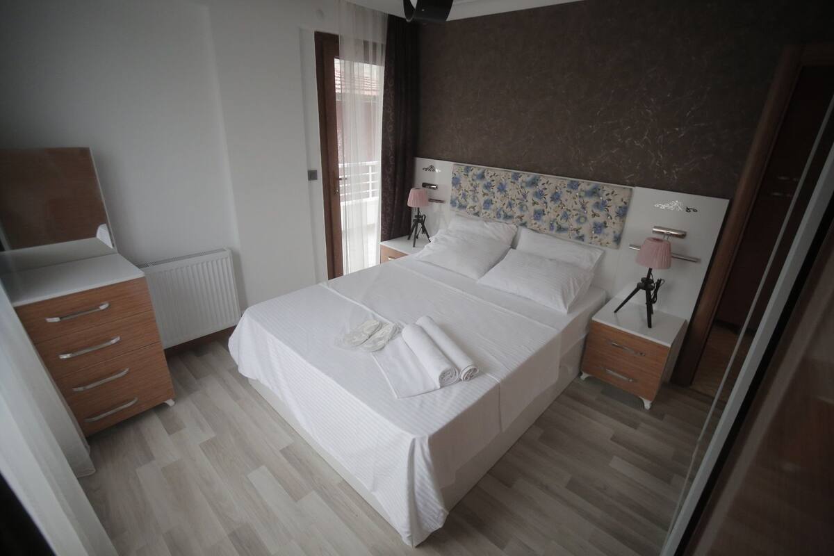 1 bedroom, desk, iron/ironing board (on request), WiFi (free)