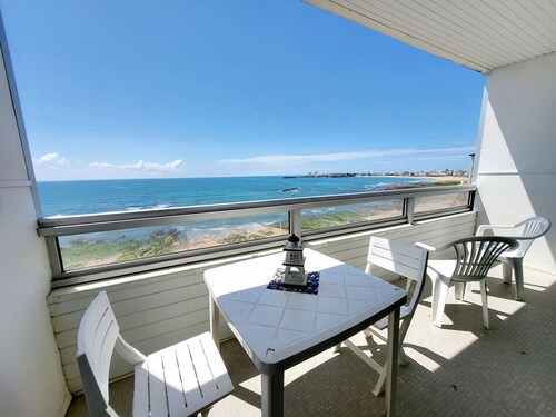 Angenehmes Studio mit Meerblick, Balkon, 50m zum Strand