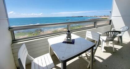 Angenehmes Studio mit Meerblick, Balkon, 50m zum Strand