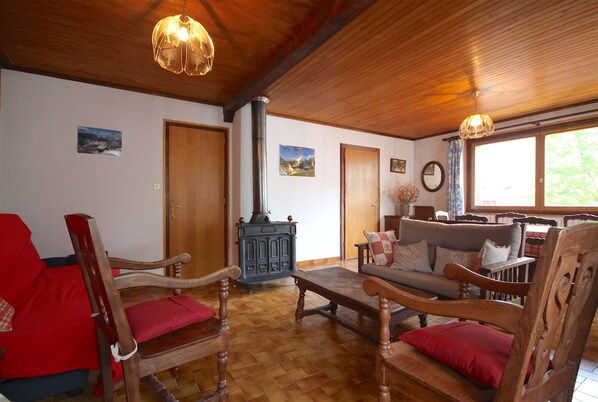 Interior - Triolets 1 - 2 bedroom apartment in the centre (MORZINE)