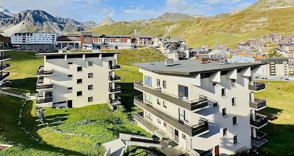 4-room apartment for 8 in Tignes, near slopes, pets allowed