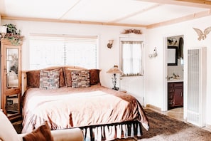4 Schlafzimmer, Bügeleisen/Bügelbrett, kostenloses WLAN, Bettwäsche