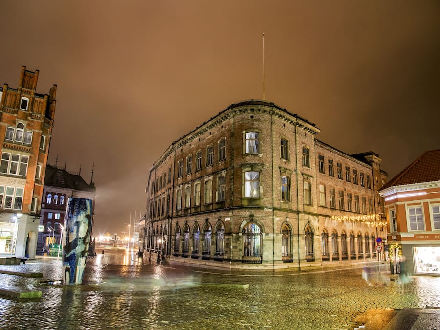 Fasade – kveld/natt