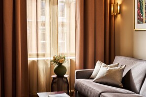 Suite Ingeborg | Egyptian cotton sheets, premium bedding, pillowtop beds, minibar - Opus XVI, a member of Small Luxury Hotels of The World (Bergen)