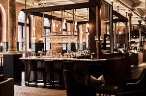 Bar (on property) - Opus XVI, a member of Small Luxury Hotels of The World (Bergen)
