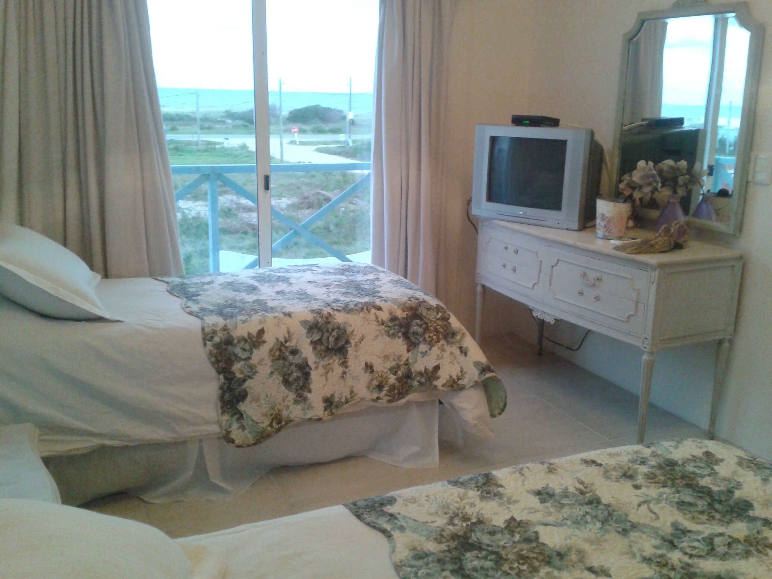 2 多间卧室、熨斗/熨衣板、WiFi、床单