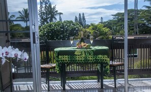 Outdoor dining - Enjoy Vintage Hawaiiana! Napili Maui awaits!
Free reserved parking spot for unit (Lahaina)