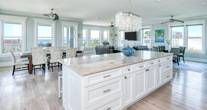 Luxury 8BR Ocean Views, Pool & Heated Spa, Walk to the Beach! 360 Views from Top