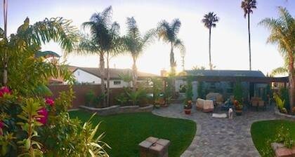 Roomy, Quaint, Studio Loft w/ Bay View - Central SD Location